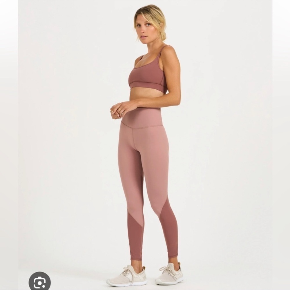 NWT Vuori Women's Active Colorblock Studio Legging AC9 Light Terracotta Size XL